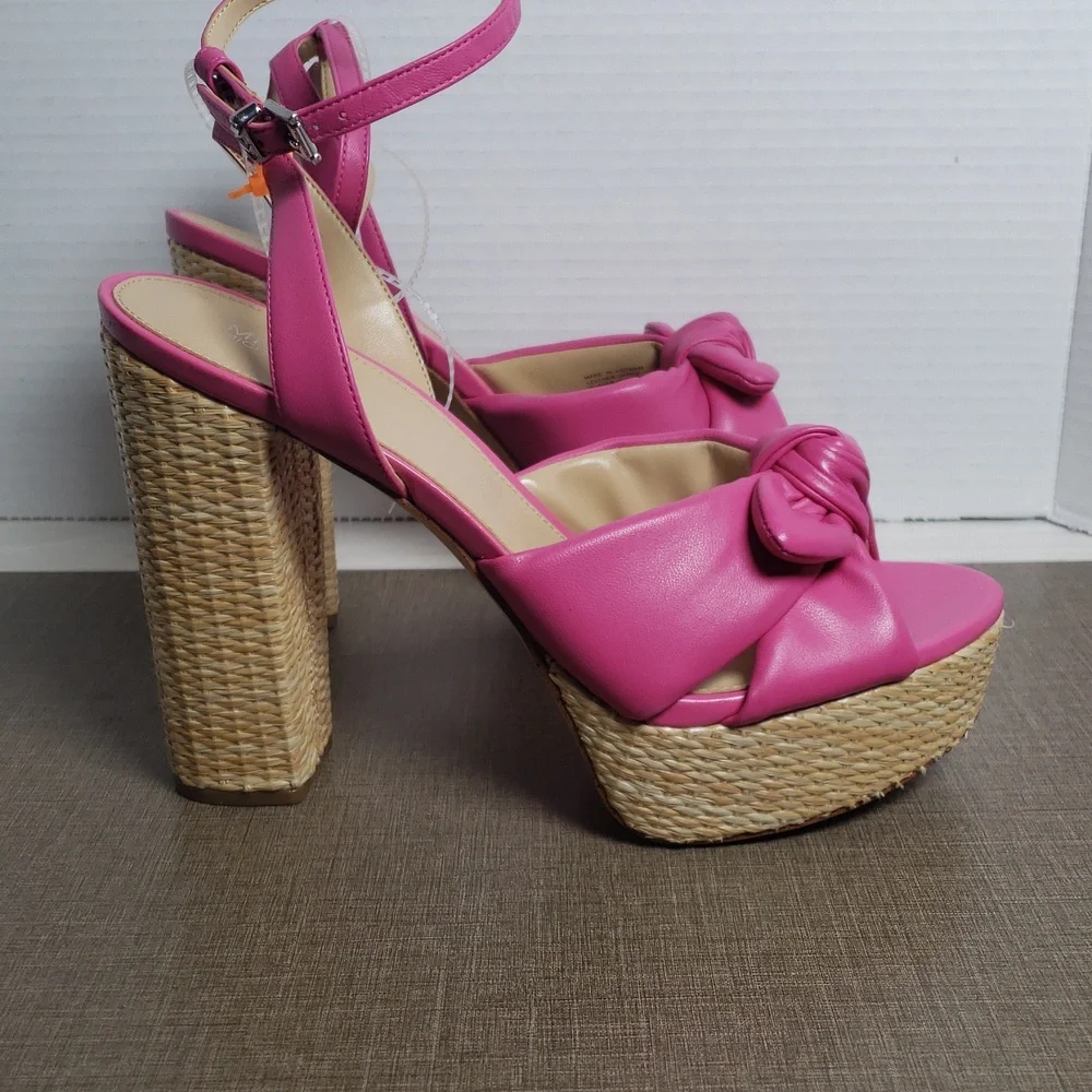 Michael Kors‎ Sadie Pink Leather Bow Platform Sandals - SZ 8.5 - NWOT